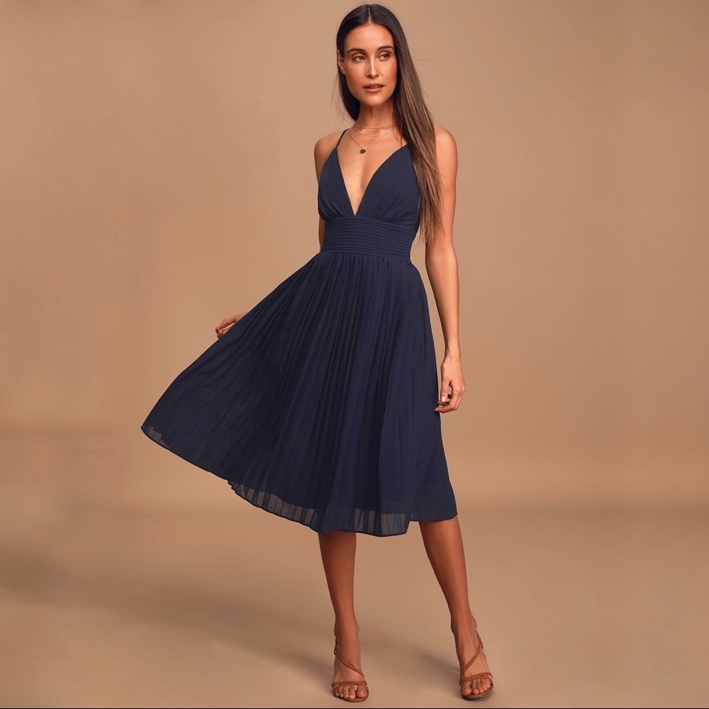 Lulu’s Love Me To The Moon Navy Pleated Midi Dress